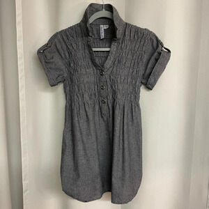 Street flowers gray tunic size small